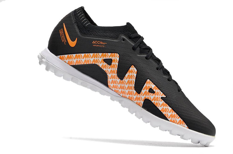 Chuteira Society Nike Air Zoom TF Preto/Laranja - Low